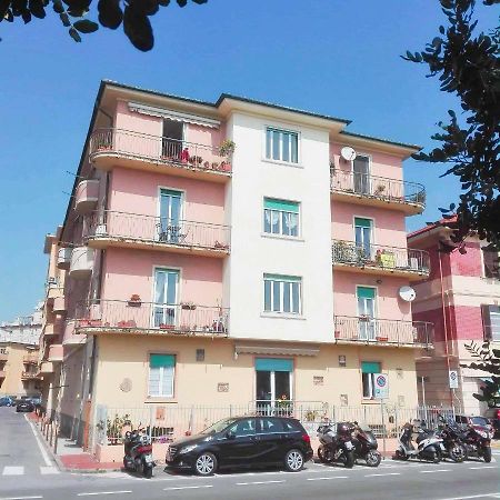 La Casetta Di Nonno Vittorio Albissola Marina Exterior photo
